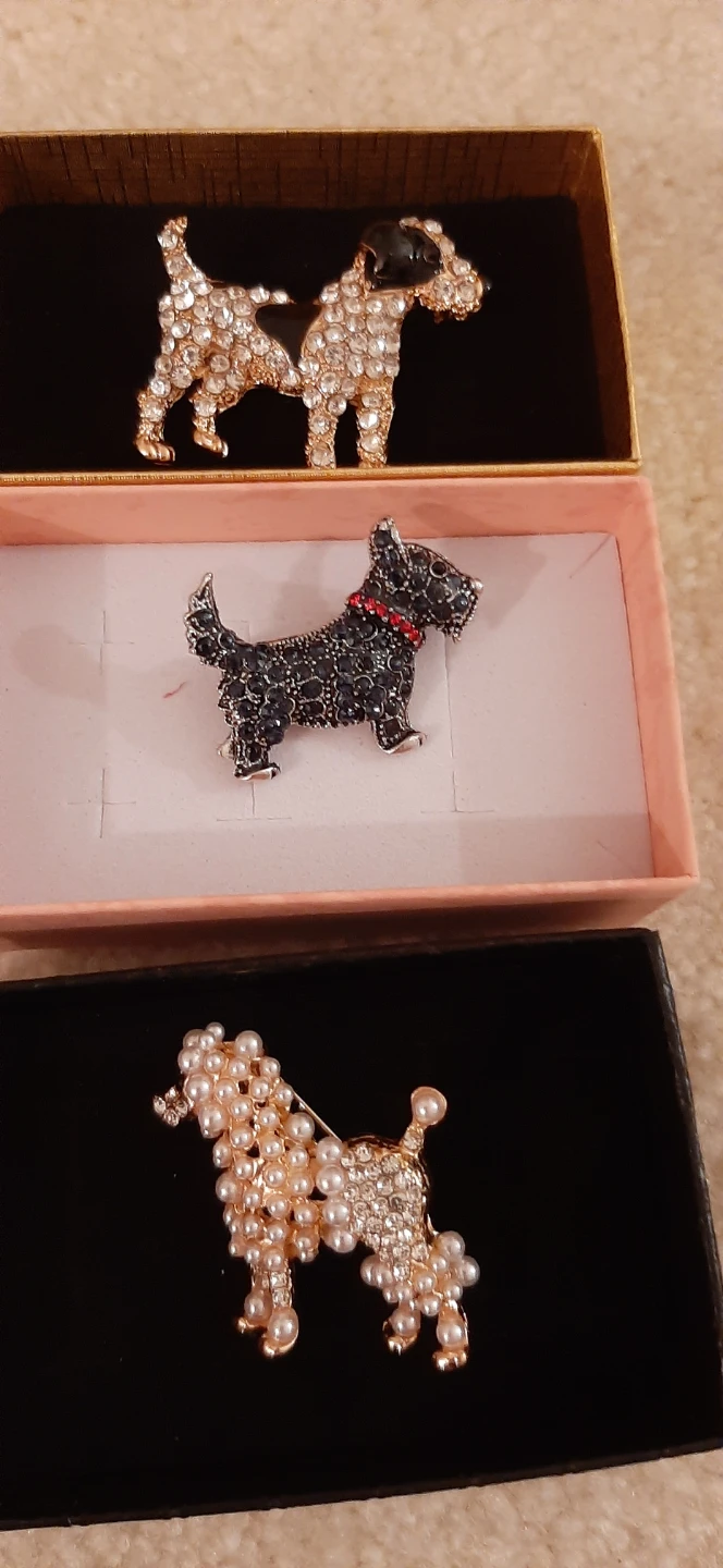 Poodle figure brooch with pearls and crystals - photo 3