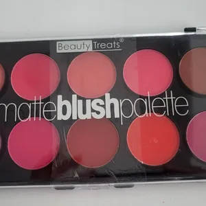 Beauty Treats Matte Blush Palette