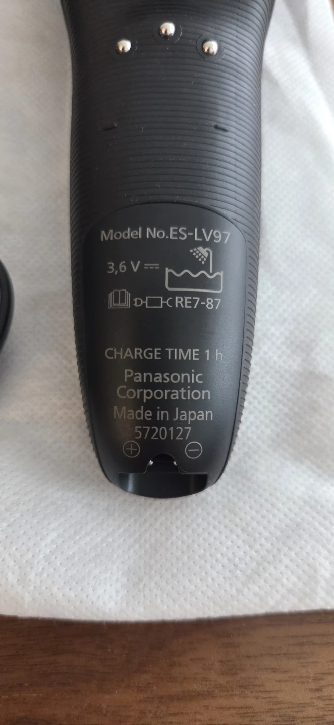 [Brand New] Panasonic Shaver (ES-LV97) - Shaver & Charger Only - photo 2