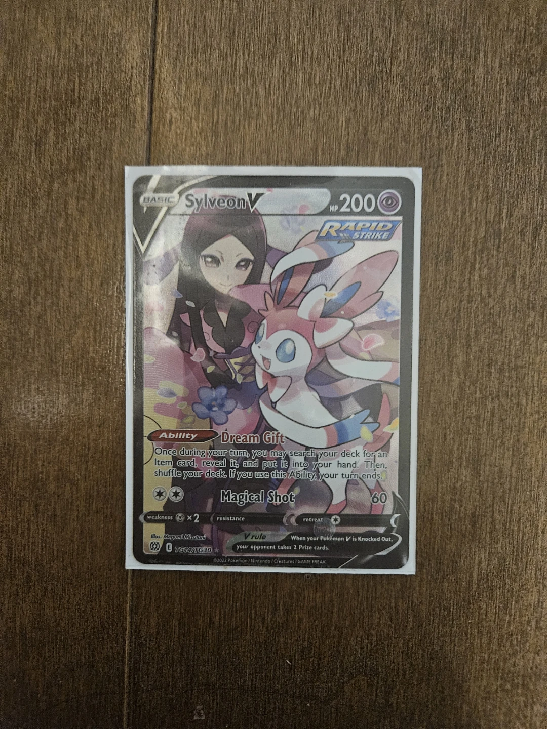 Pokemon Sylveon V Rapid Strike Trading Card