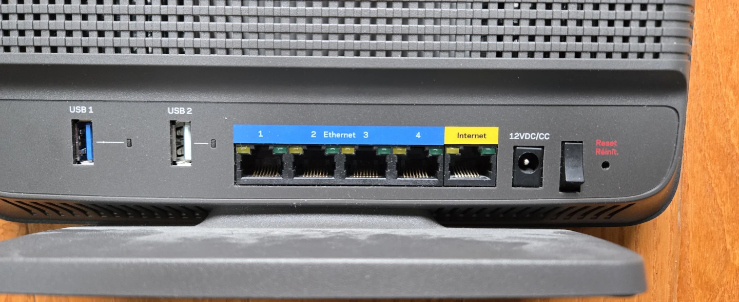 Linksys EA9200 Wi-Fi Router - photo 3