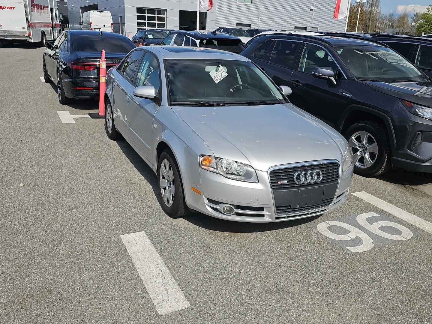 2009 Audi A4 2.0T Quattro Sedan - photo 2