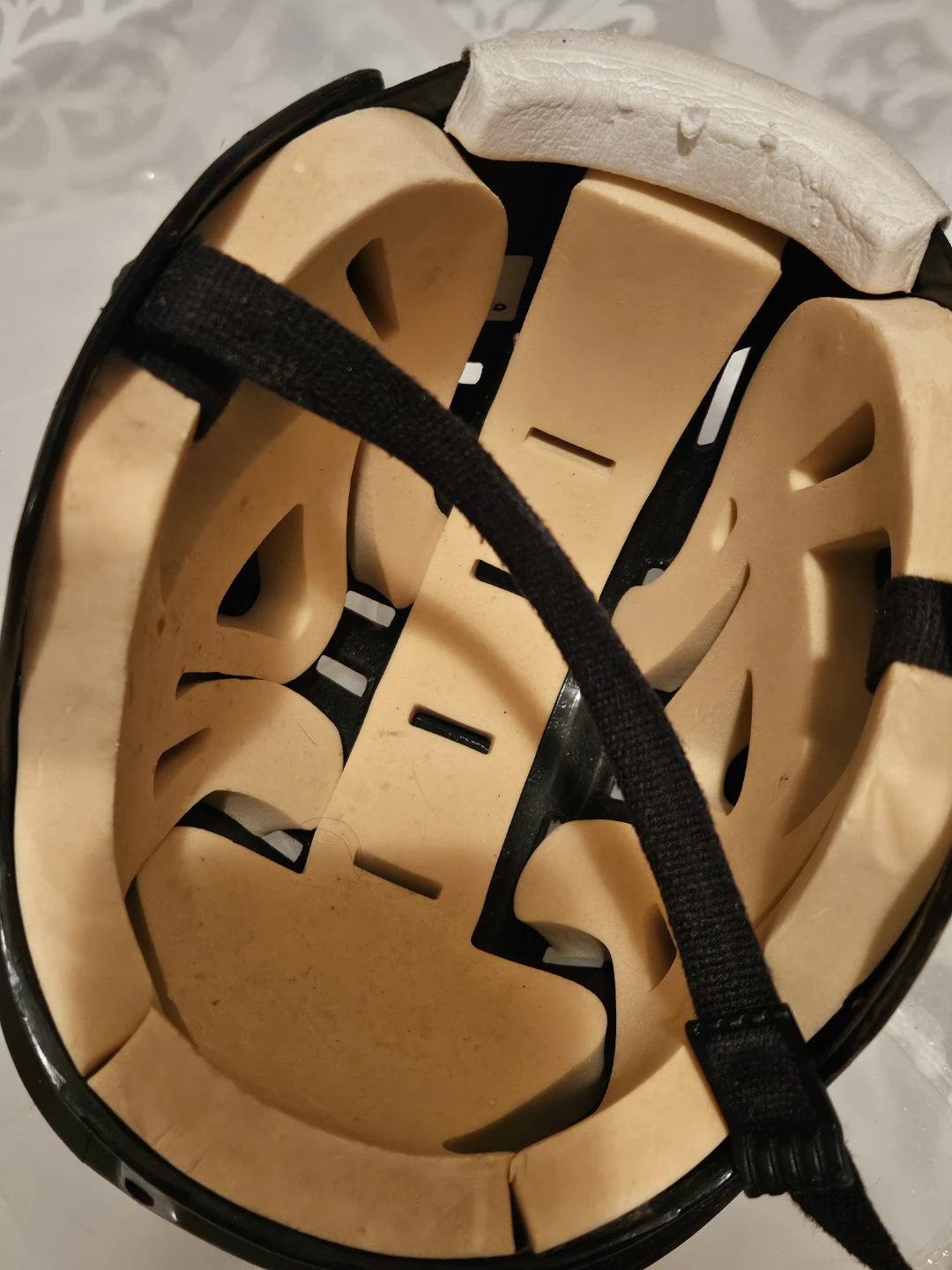 CCM Hockey Player Helmet - photo 5