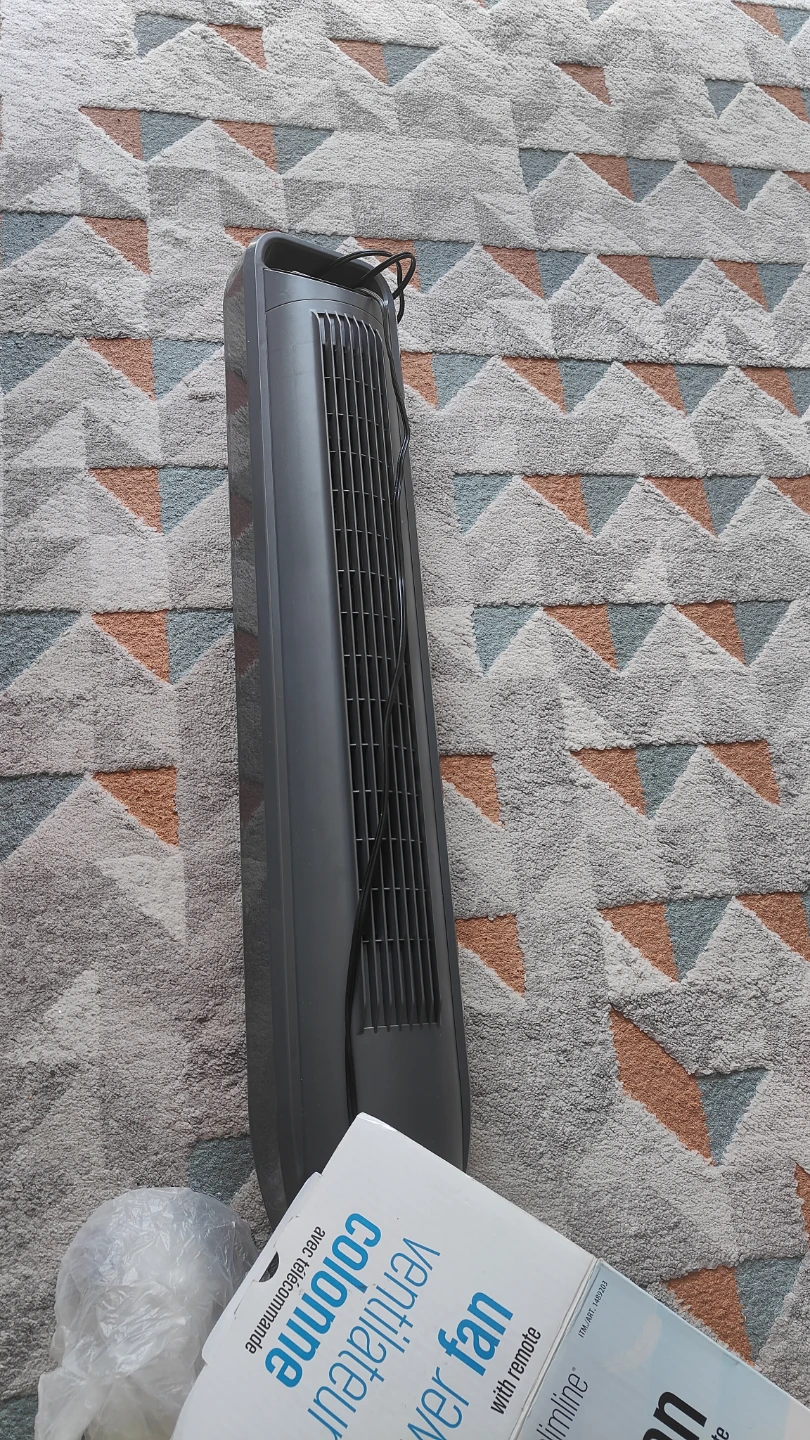 Seville Classics Ultraslimline Tower Fan with Remote