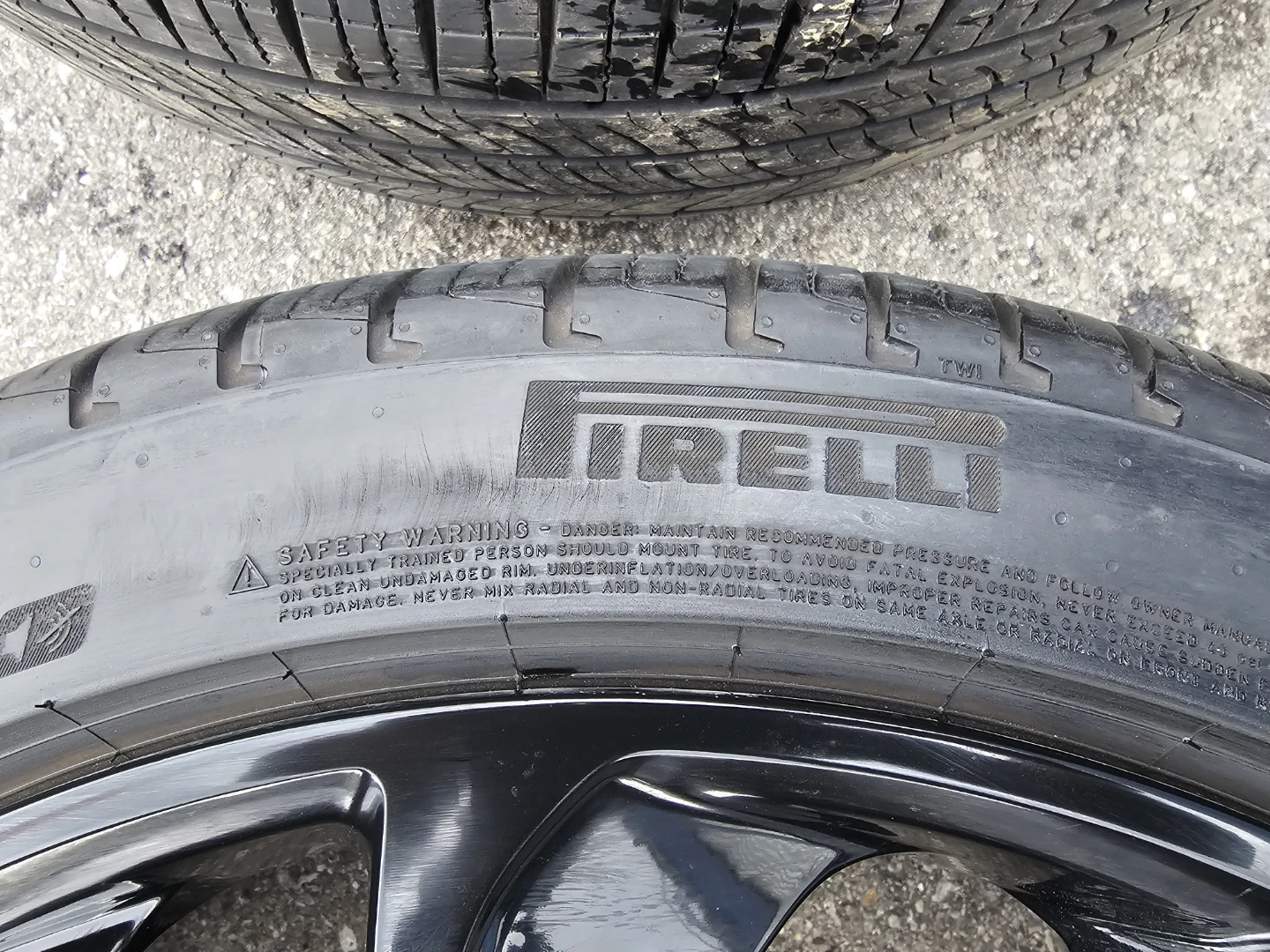 21" RIMS AND ALL SEASON TIRES 245/45 R21 - photo 3