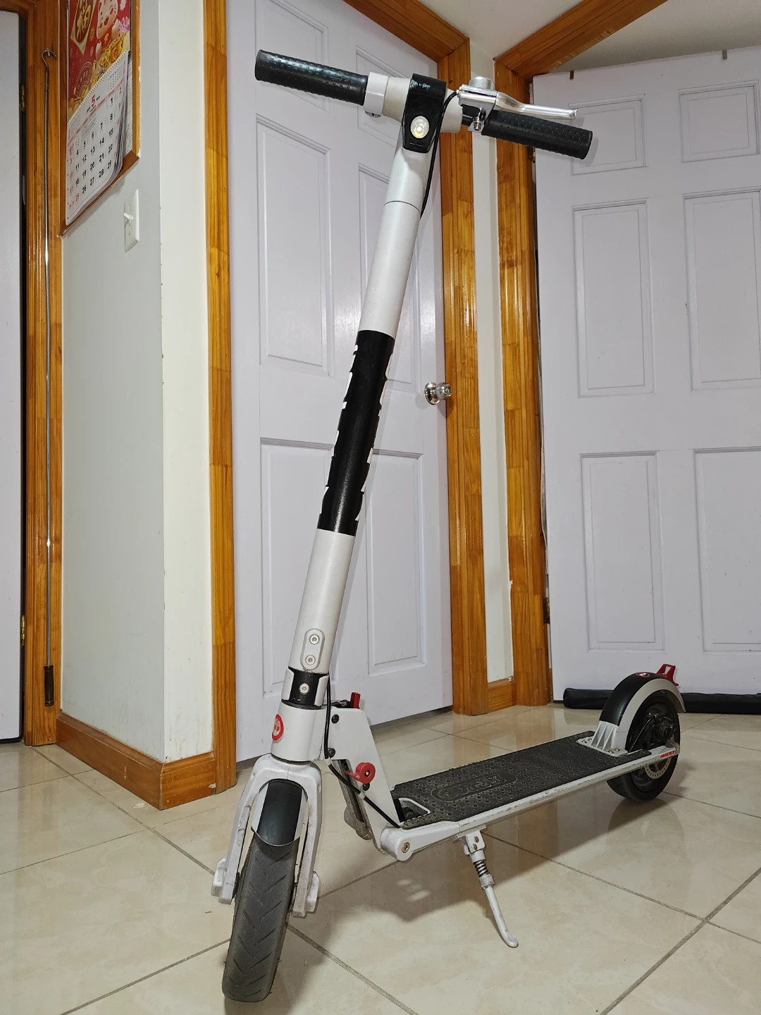 GOTRAX XR Ultra Electric Scooter Foldable E-Scooter with Charger