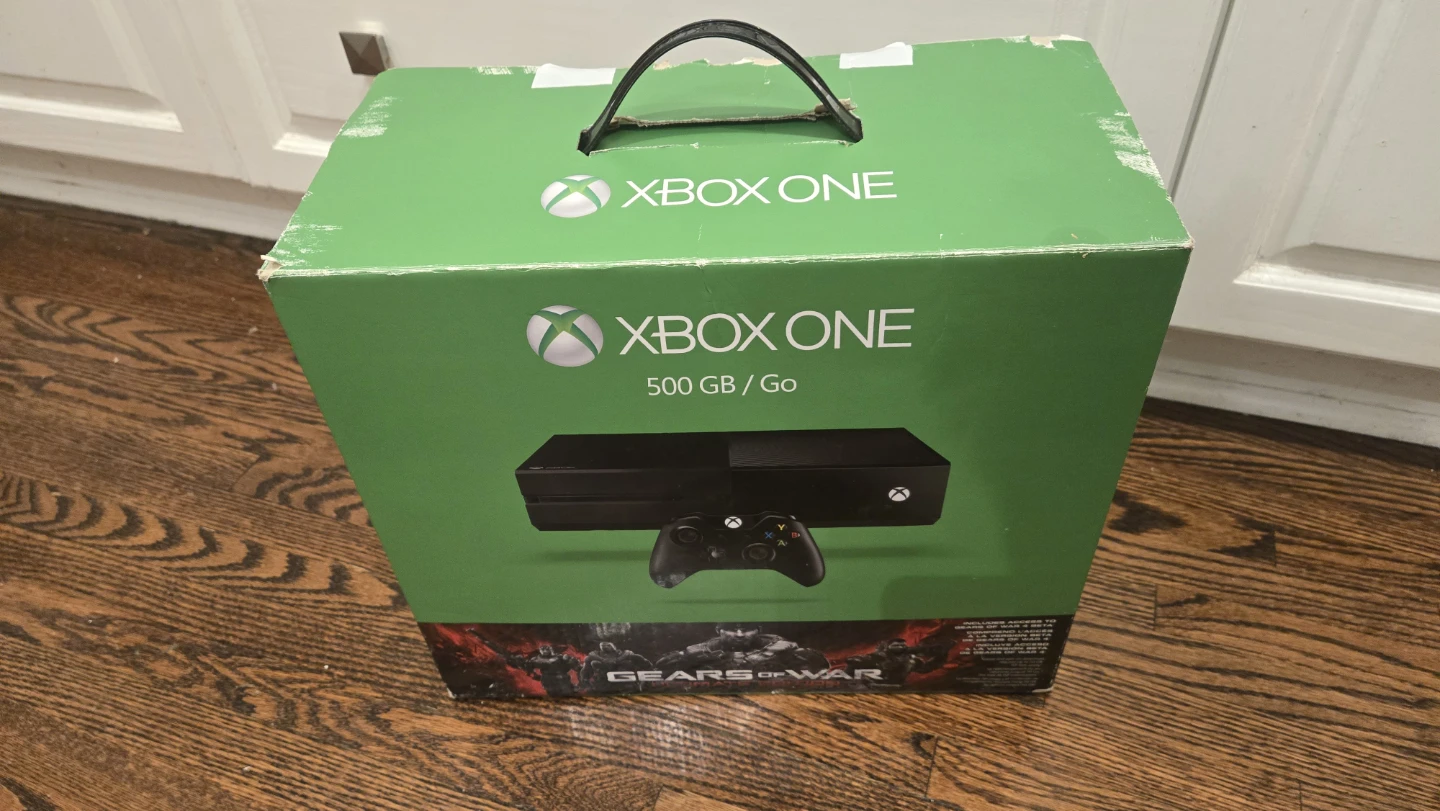Xbox One Console 500GB with Controller and Cables