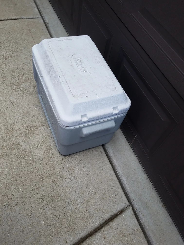 VINTAGE Coleman Oberweis Dairy Box Home Delivery Milk Cooler - photo 5
