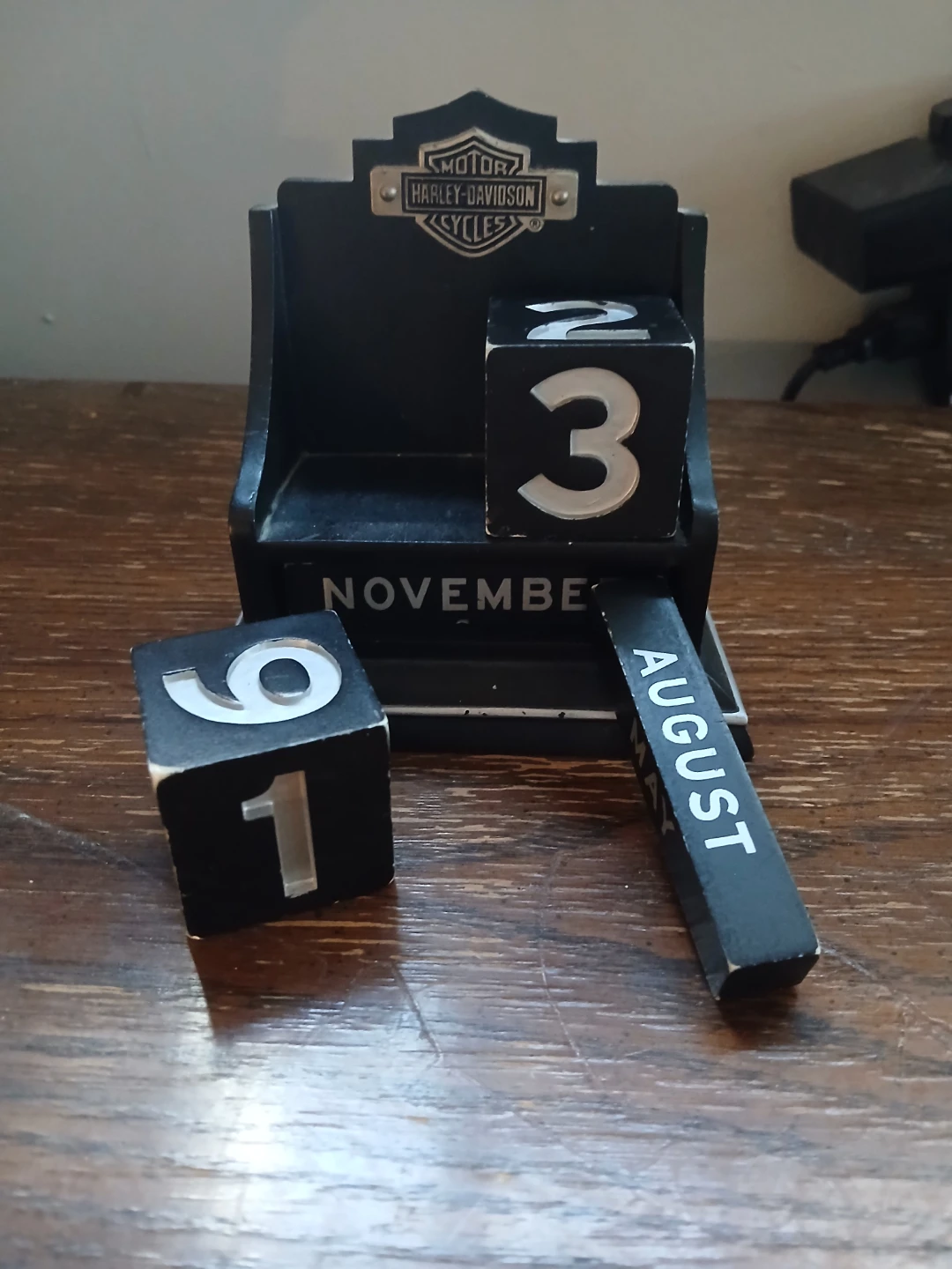 Harley-Davidson Perpetual Desk Calendar - photo 2