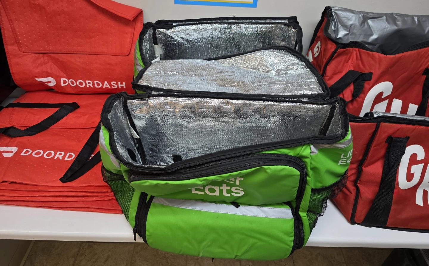 2 Uber Eats/2 GrubHub/4 DoorDash Insulated Food Delivery Bag - photo 2