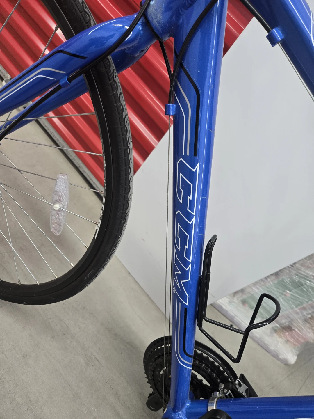 CCM Hybrid Bike - photo 3
