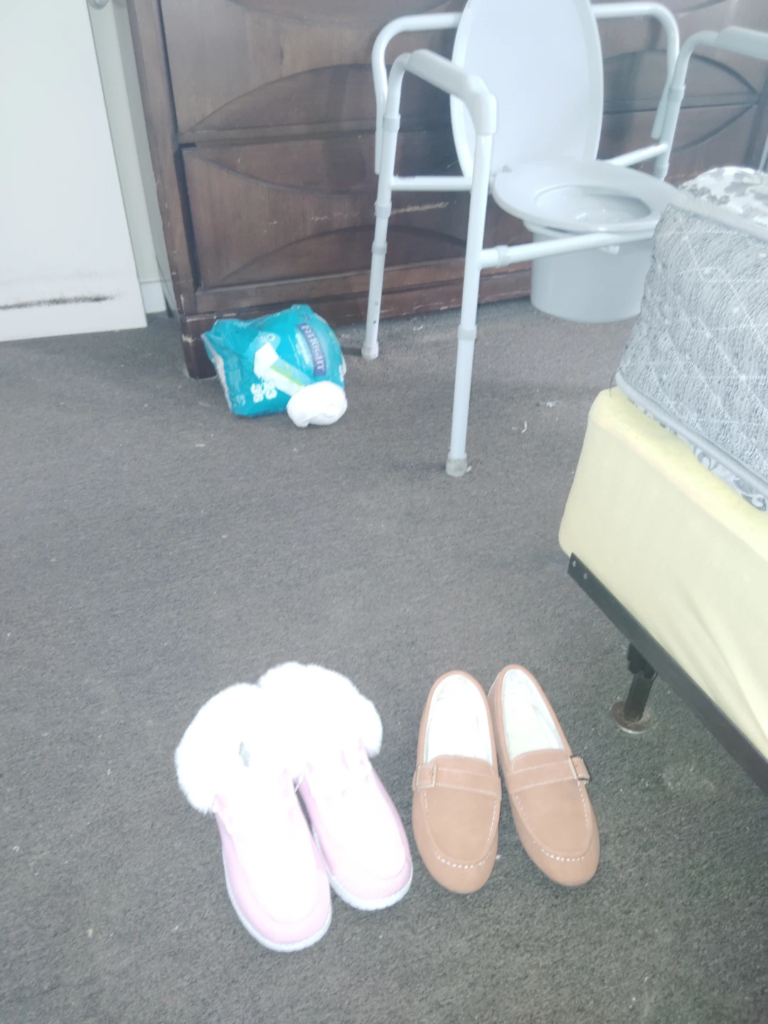 Women's Slippers and Loafers