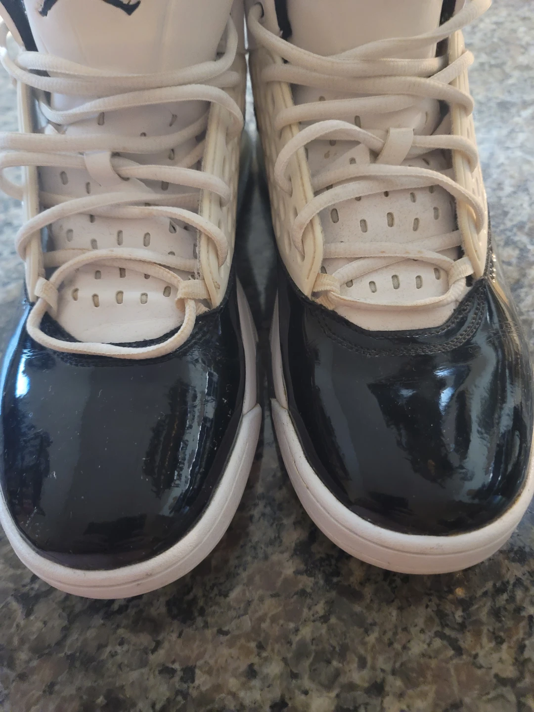 Jordan Maxin 200 Size 12