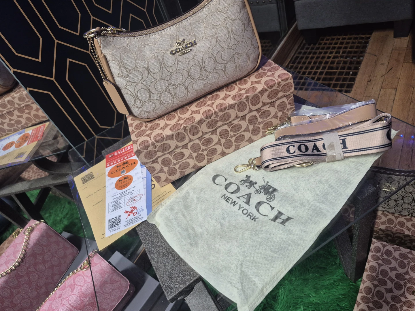 Coach Willow Shoulder Bag In Signature Canvas - photo 4