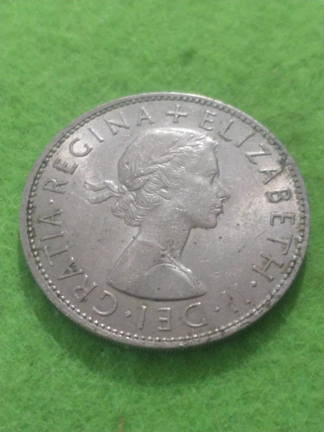Nice 1967 England Elizabeth II Half Crown - photo 3
