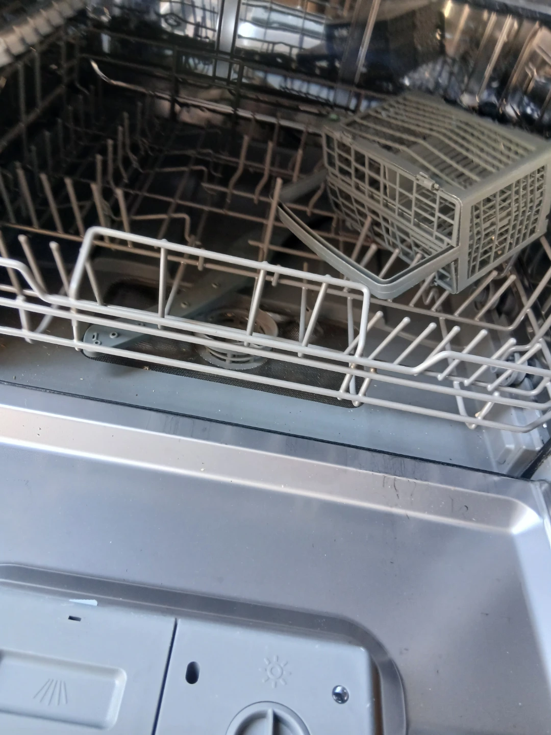 Danby Dishwasher - photo 3