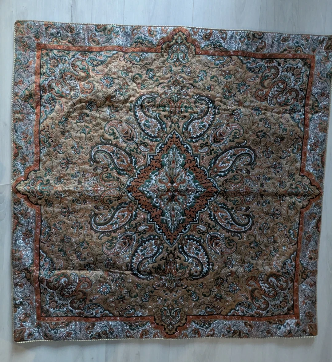 Paisley Print reflective table top