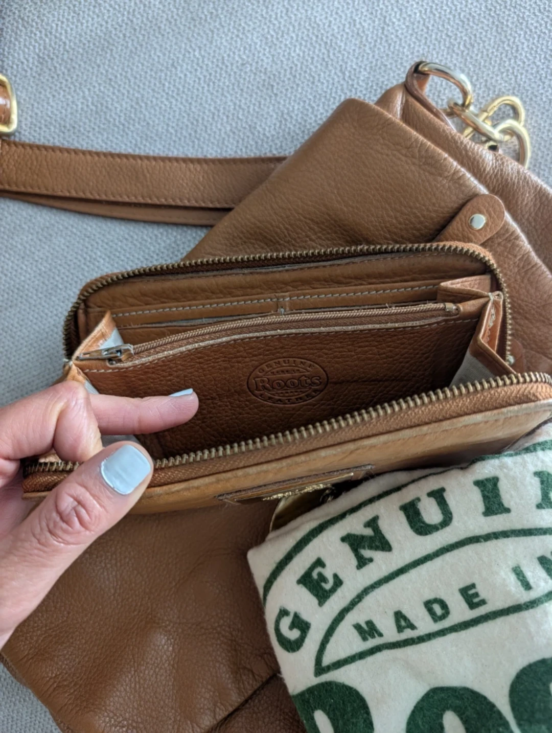 Roots Leather Crossbody Bag and Wallet Set - photo 5