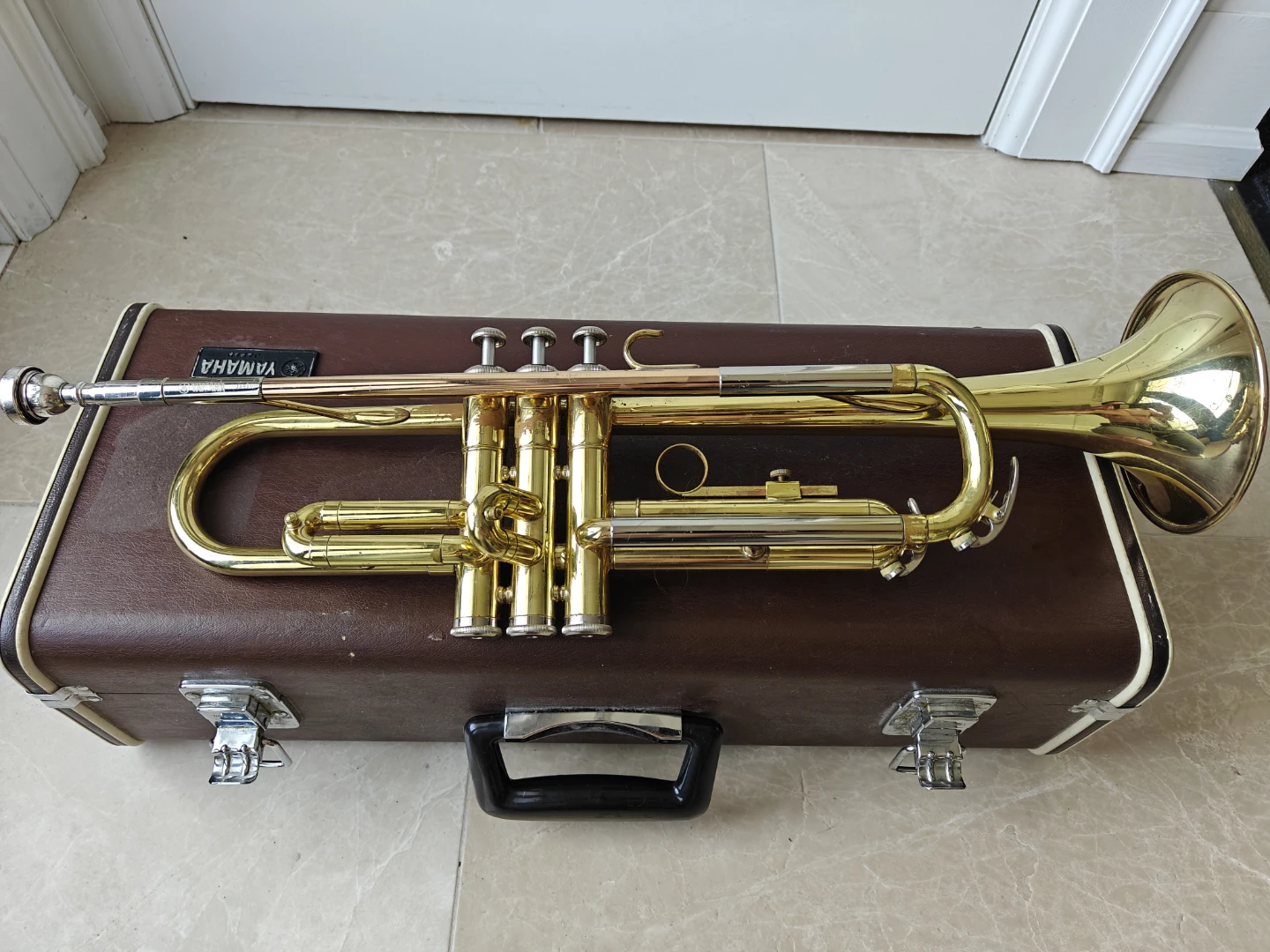 Yamaha Trumpet with Case - photo 2