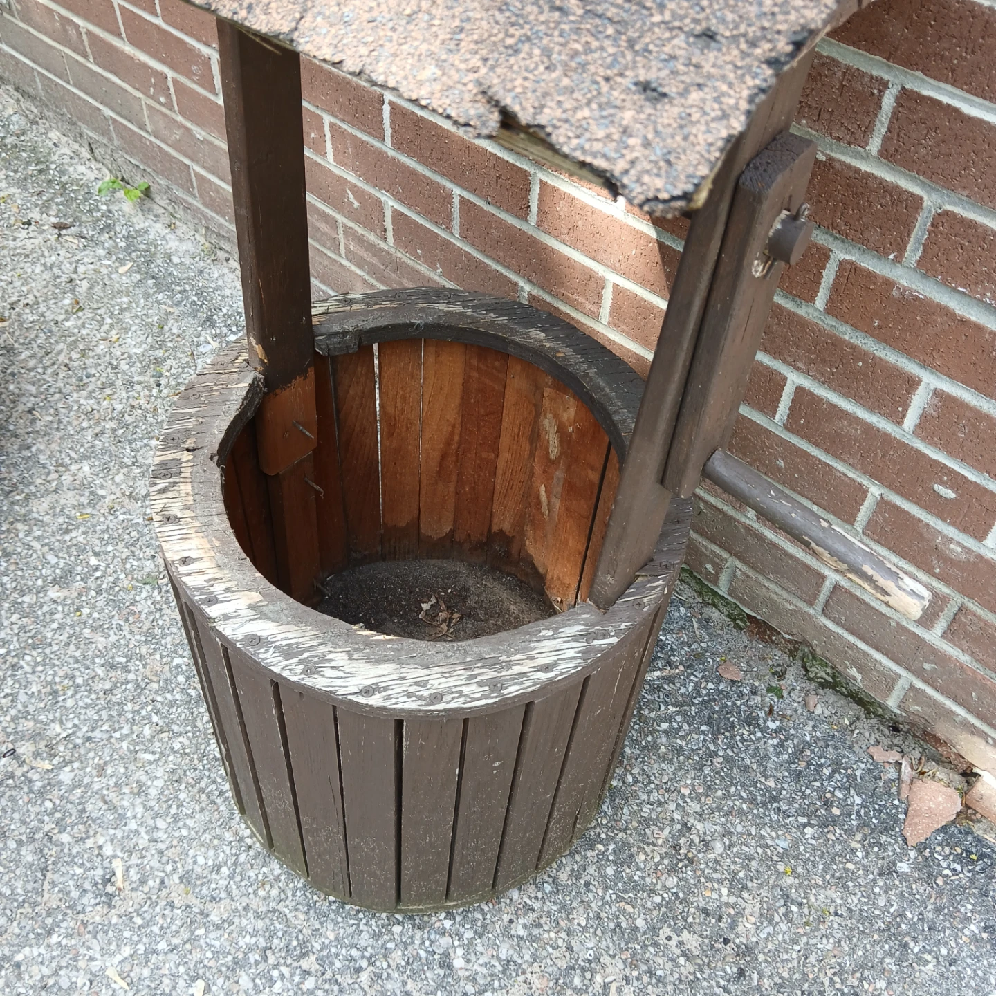 Decorative Wishing Well Planter - photo 4