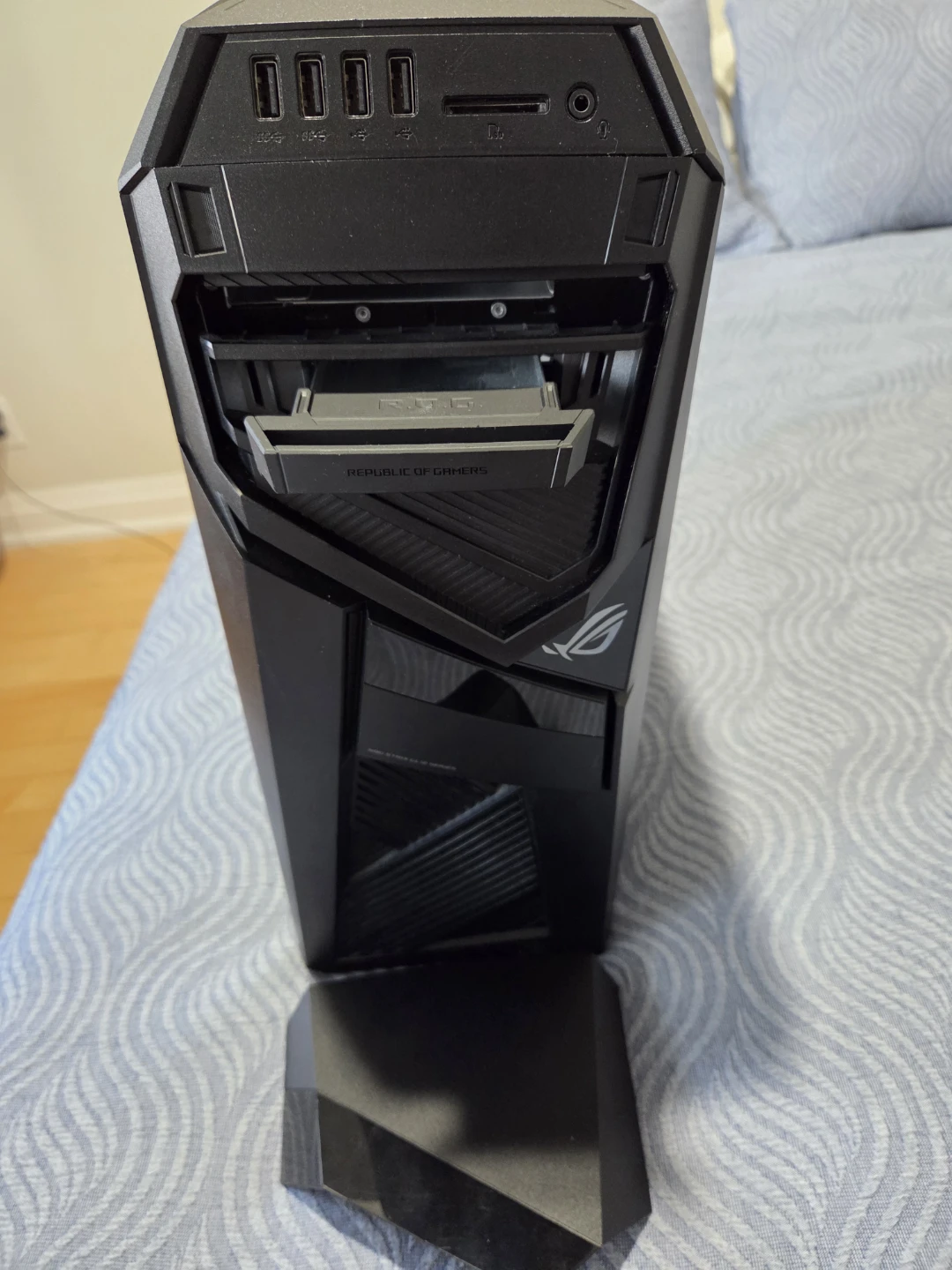 ASUS ROG Gaming Desktop PC Case - photo 3