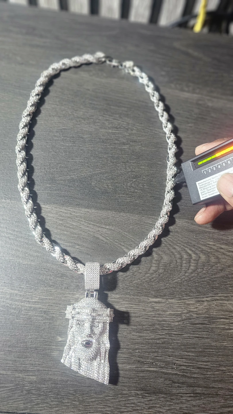 Jesus Piece Pendant Necklace - photo 2