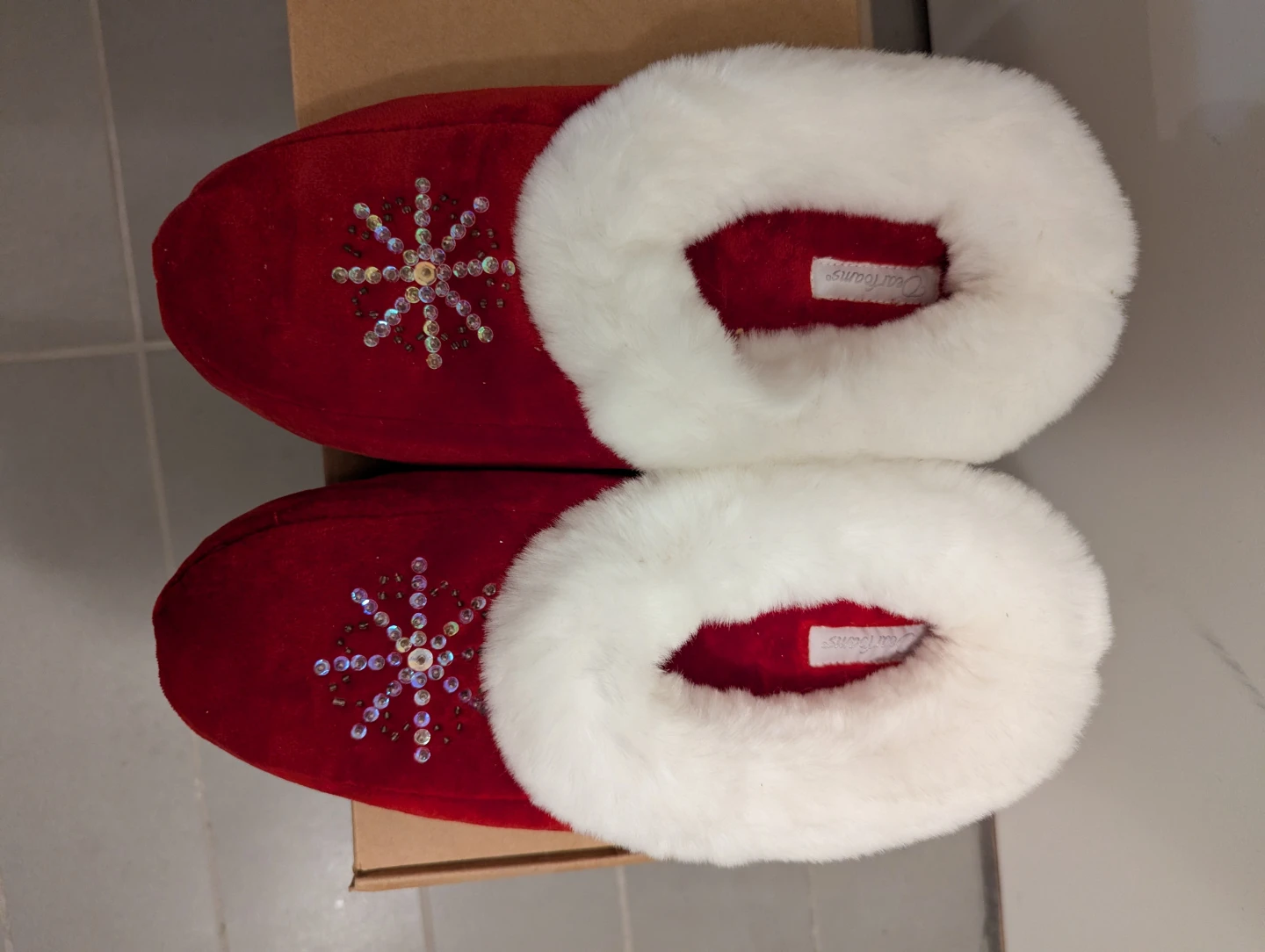Red Slippers with Snowflake Detail - Size M