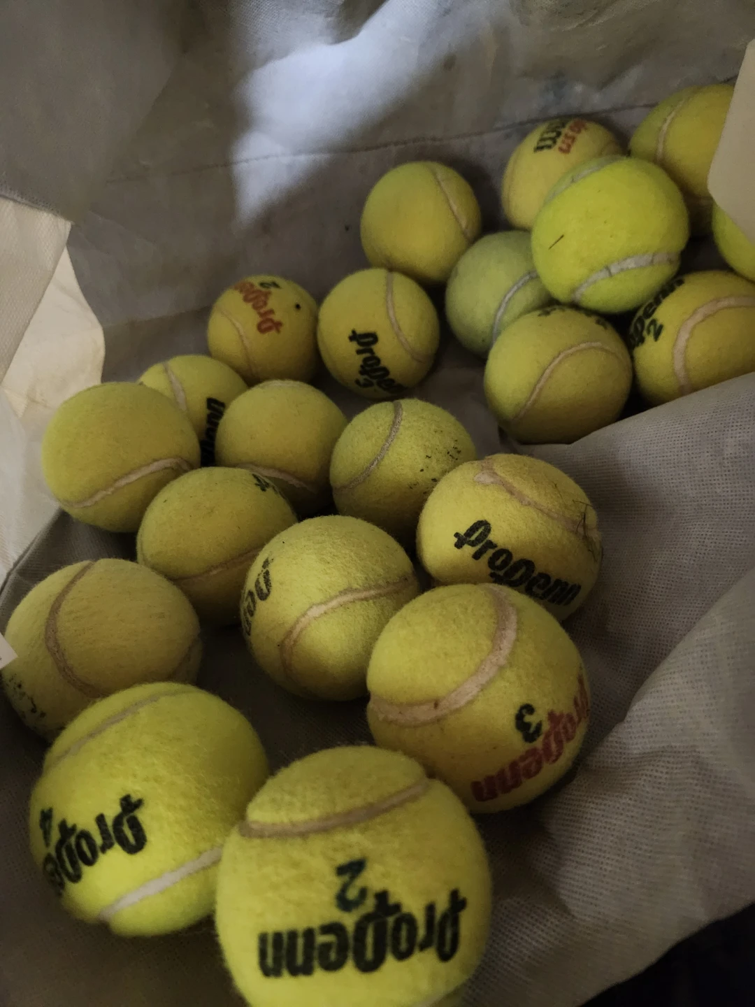 Pro Penn Tennis Balls - Lot of 17