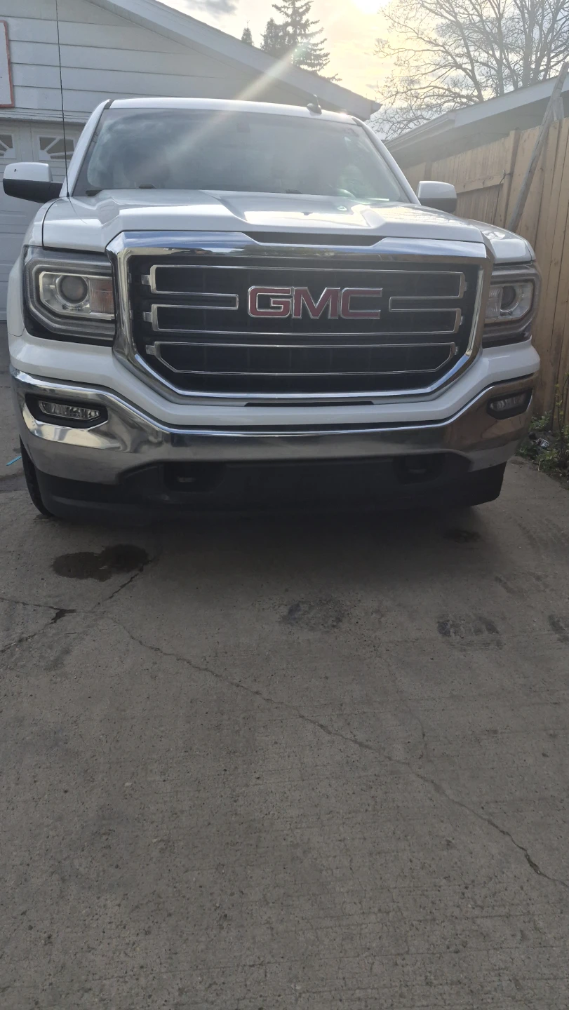 White GMC Sierra 1500 Truck 2018
