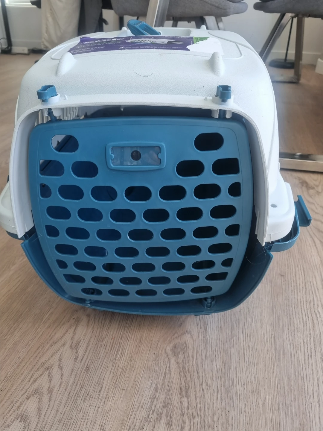 PetZoos Medium Pet Carrier