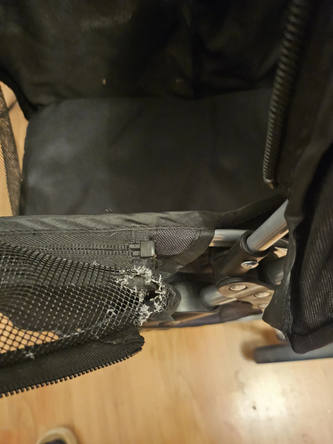 Max & Marlow Black Pet Stroller - photo 3