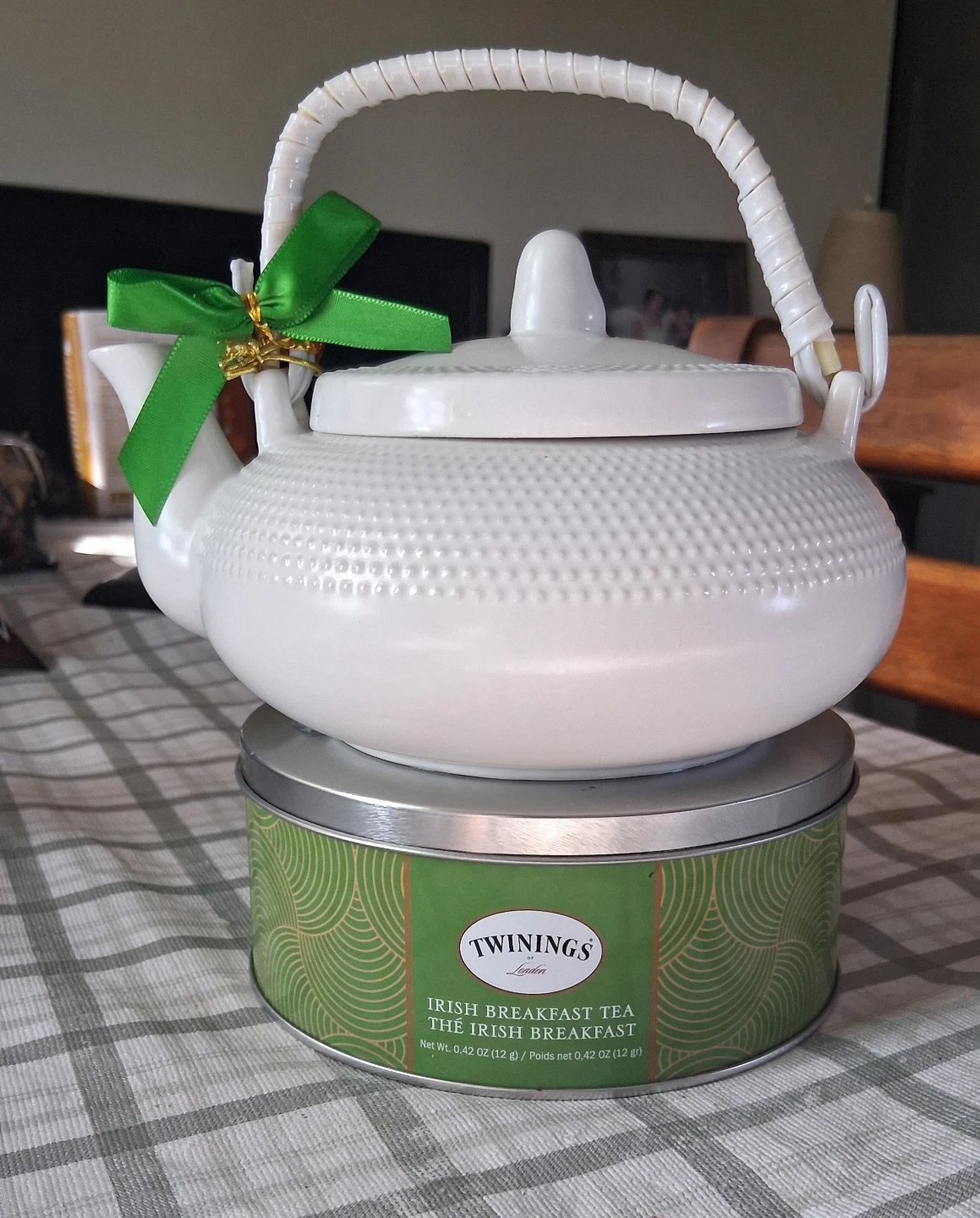White Teapot with Twinings Irish Breakfast Tea Tin
