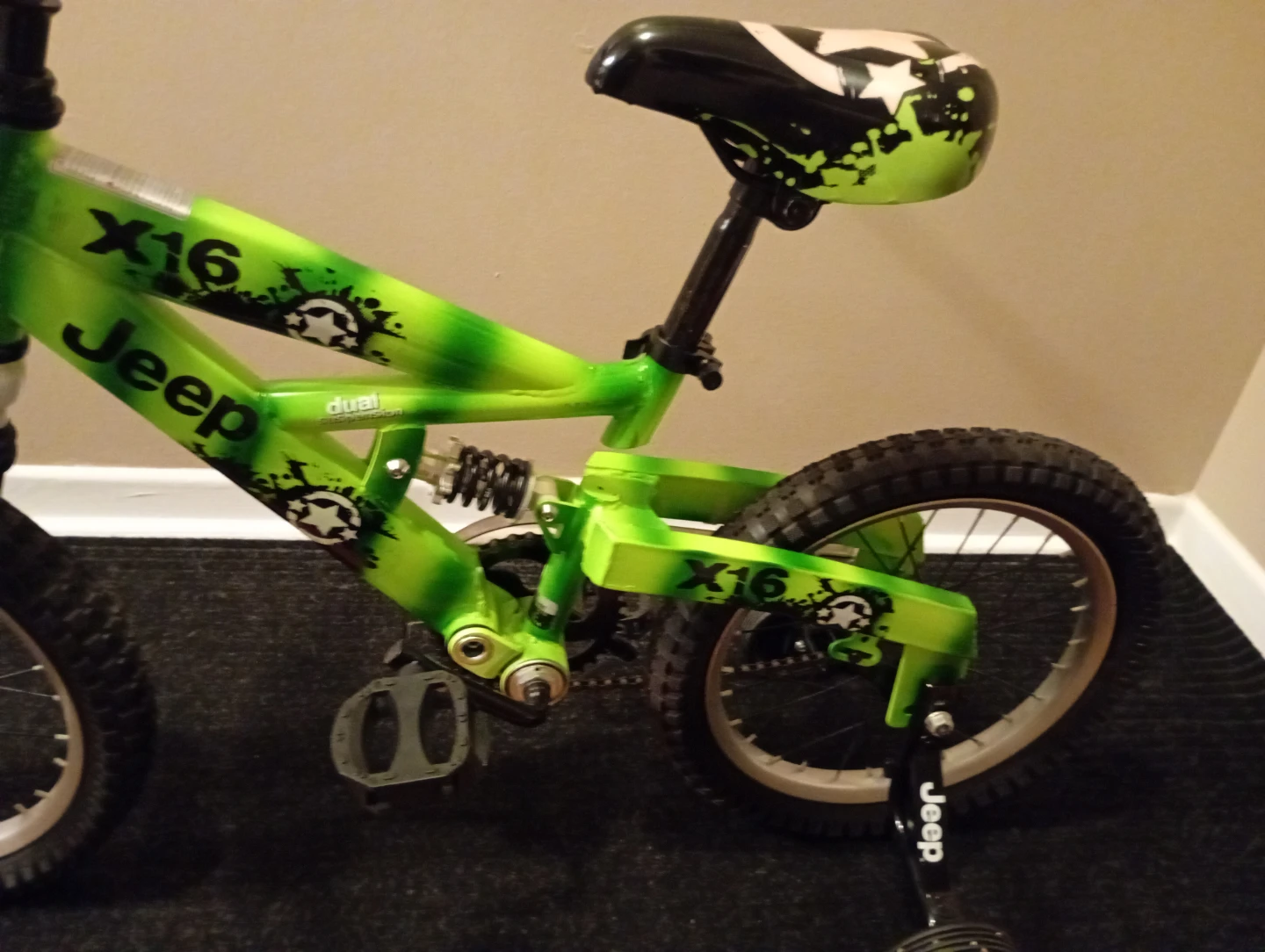 Jeep X16 Kids Bike with Training Wheels - photo 3