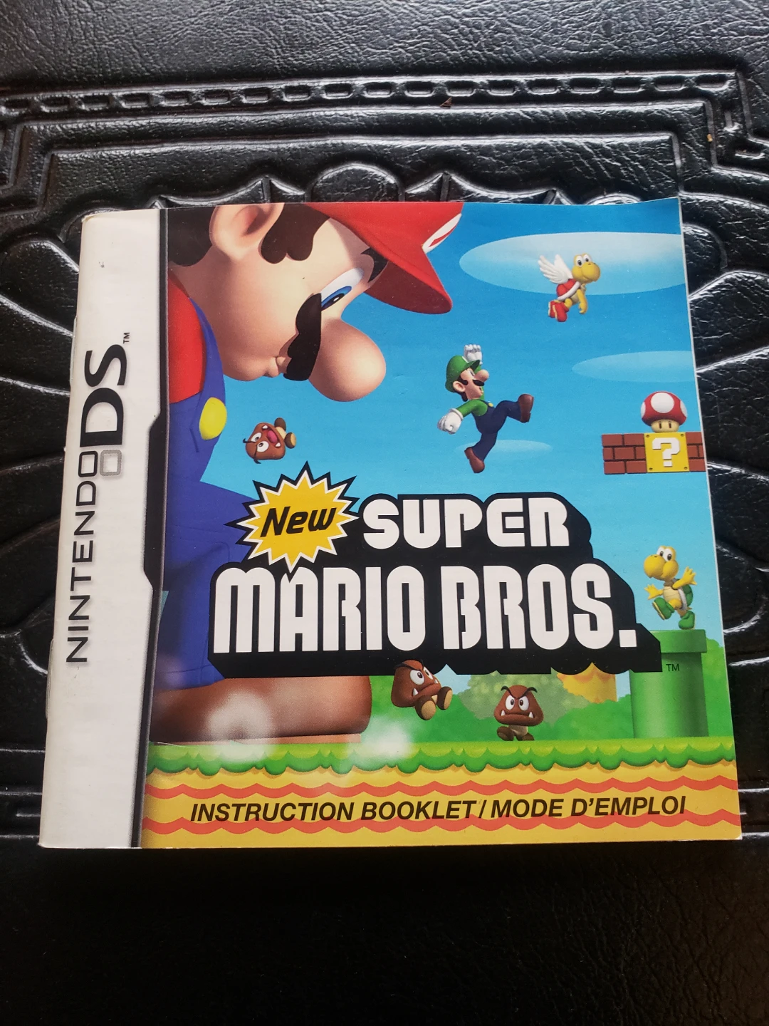 Nintendo DS New Super Mario Bros Instruction Booklet NO GAME