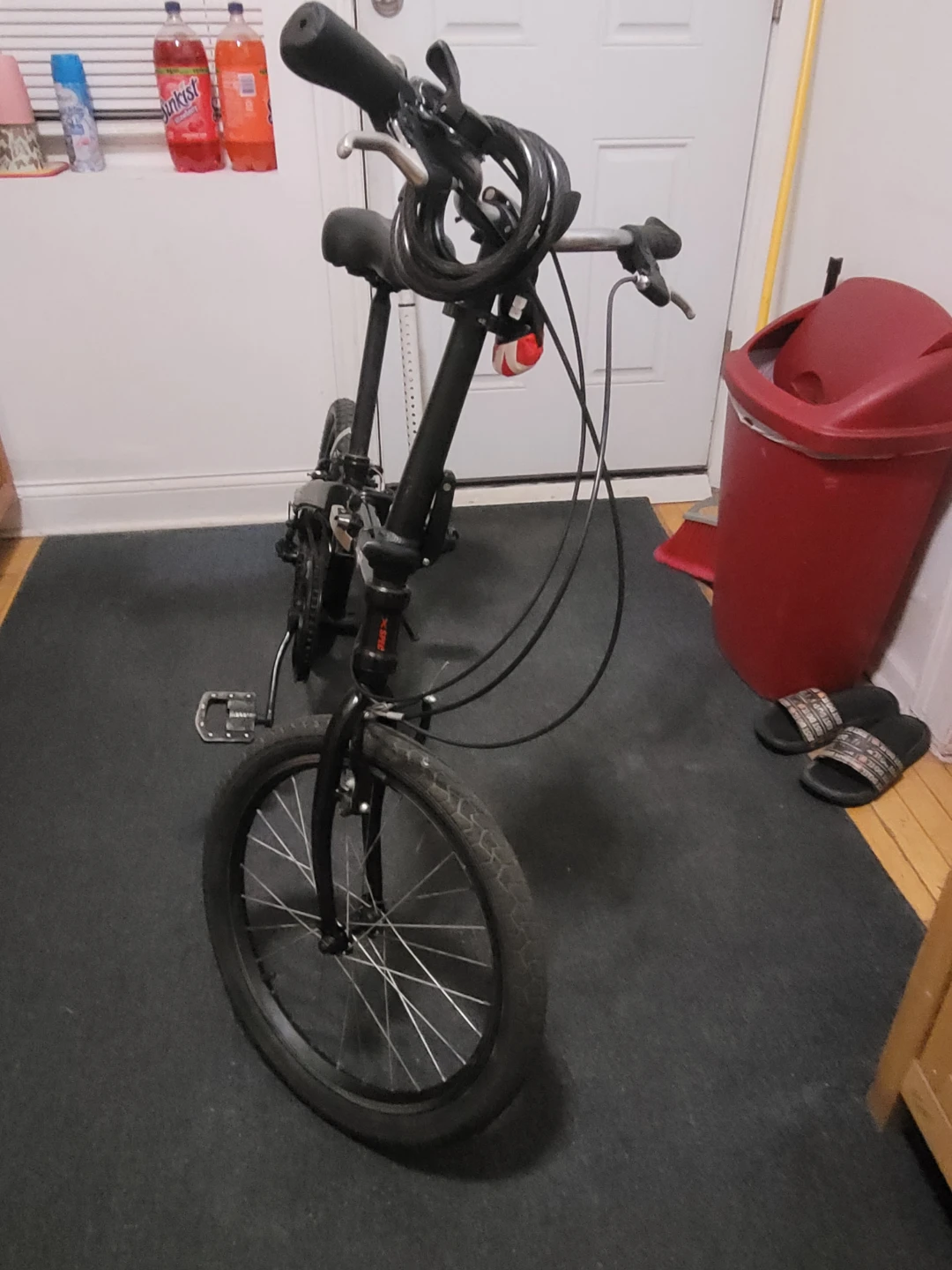 X spec 7speed 20in. Folding bike great condition. - photo 4