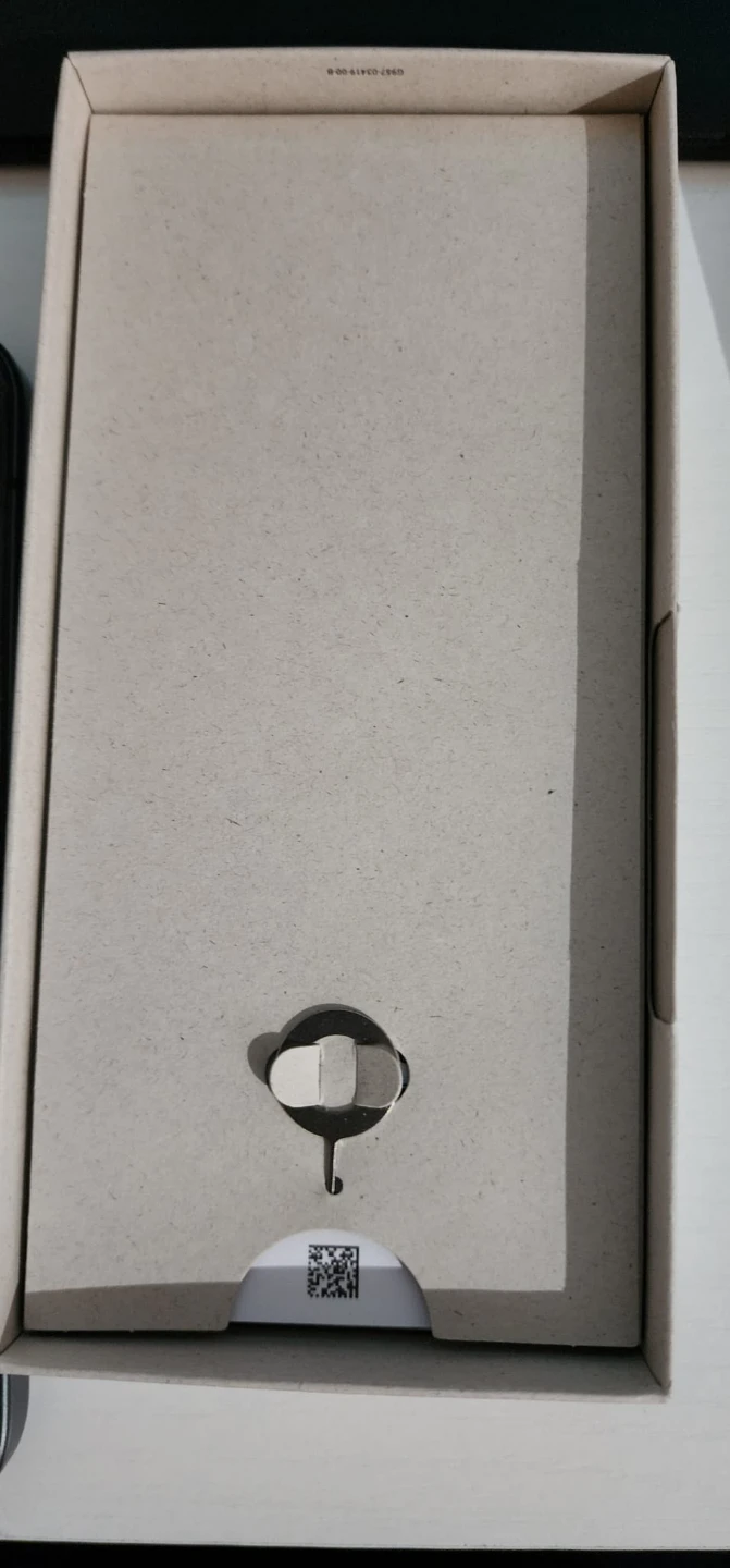 Google Pixel 9a Smartphone - photo 5