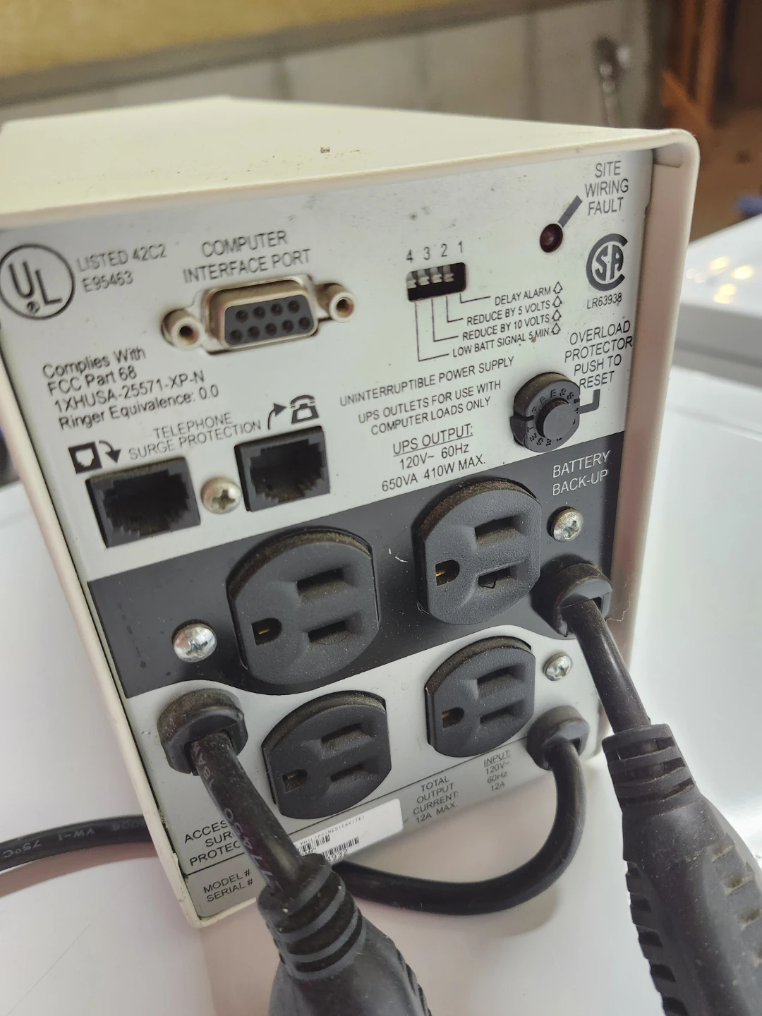 APC Back-UPS 650VA UPS Battery Backup - photo 2