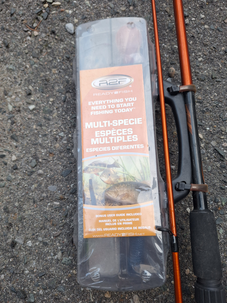 Ready2Fish Multi-Species Fishing Kit - photo 4