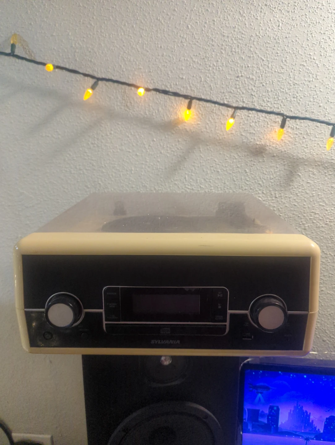 Sylvania Retro CD/Turntable Player
