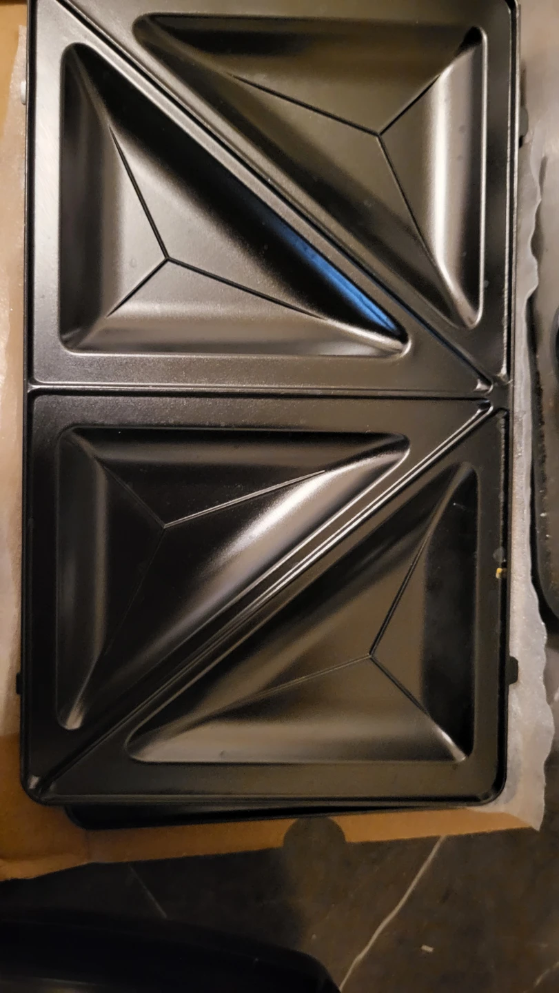 Black+Decker 4-in-1 Waffle, Sandwich, and Grill Maker - photo 3