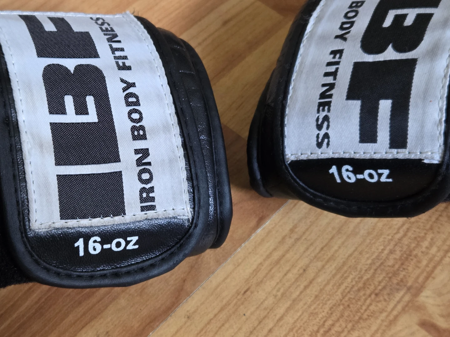Used IBF 16oz Boxing Gloves + Everlast Hand Wraps - photo 3