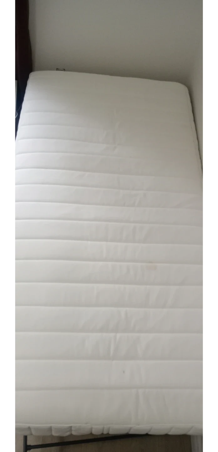 IKEA Queen Mattress - photo 2