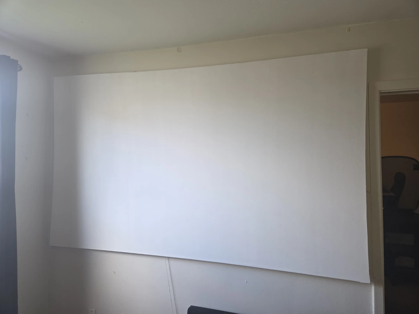 Projector Screen with LED Lights
