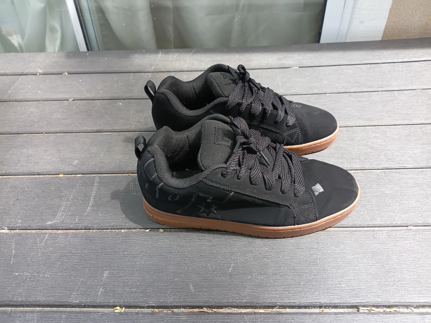 DC Shoes Men's Black Low Top Sneakers Size 10 - photo 4