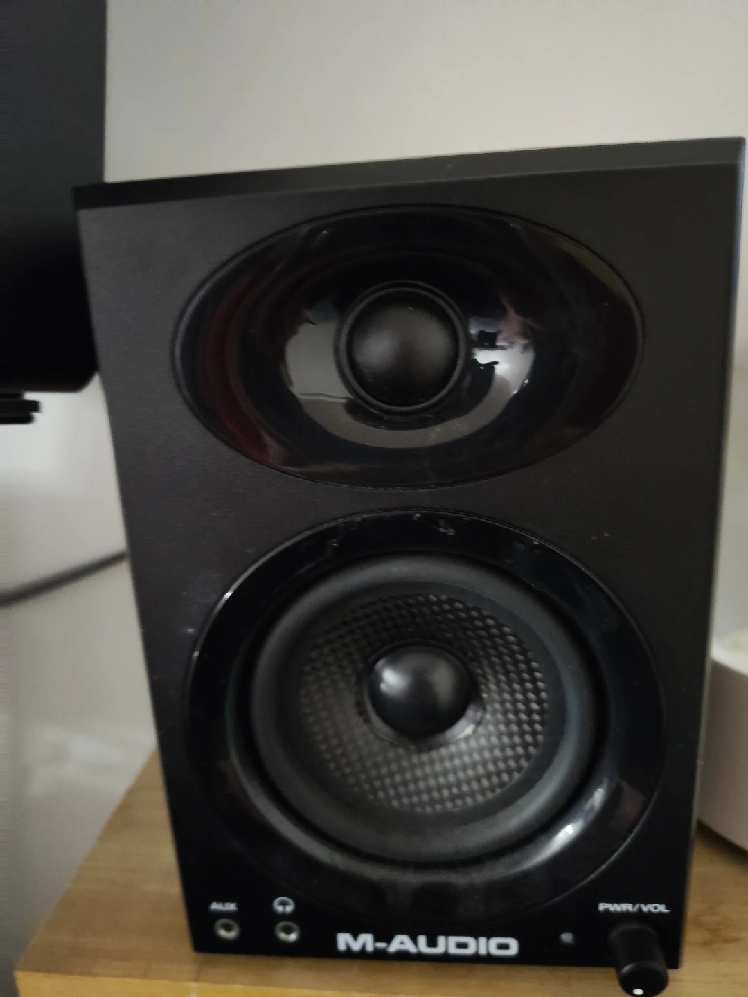 Pioneer DDJ SB-3 and pair of M-Audio BX3 GRAPHITE Speaker - photo 3