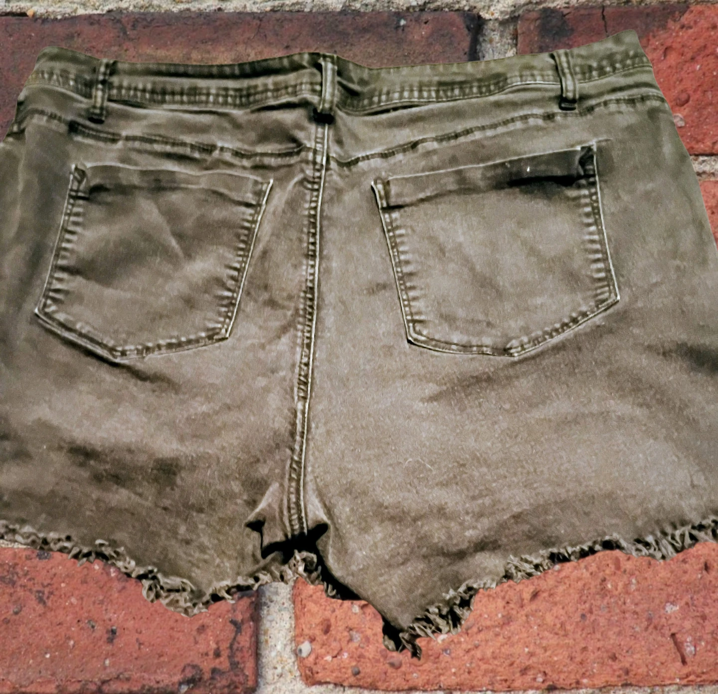 Women's jean shorts by Adriano Goldschmied (AG) size 22.. - photo 3