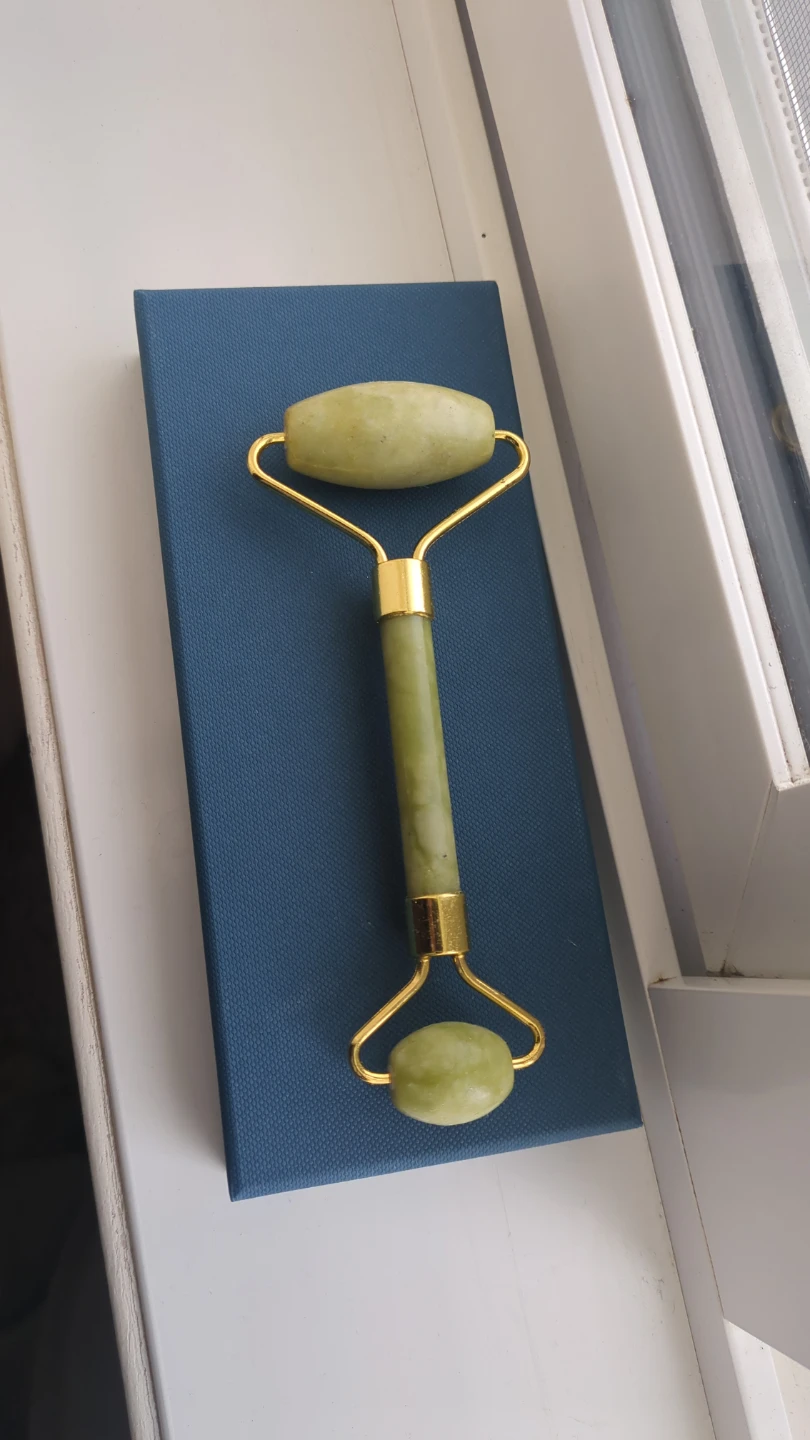 Le Marbelle Jade Face Roller