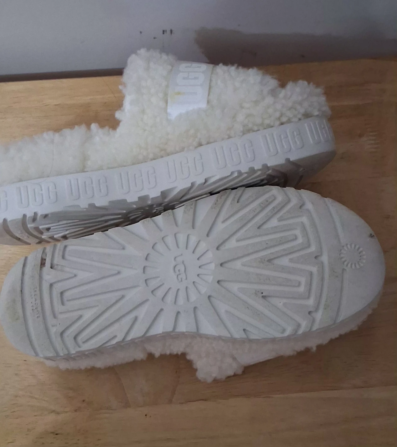 UGG Fluffy Slide Slippers - photo 2
