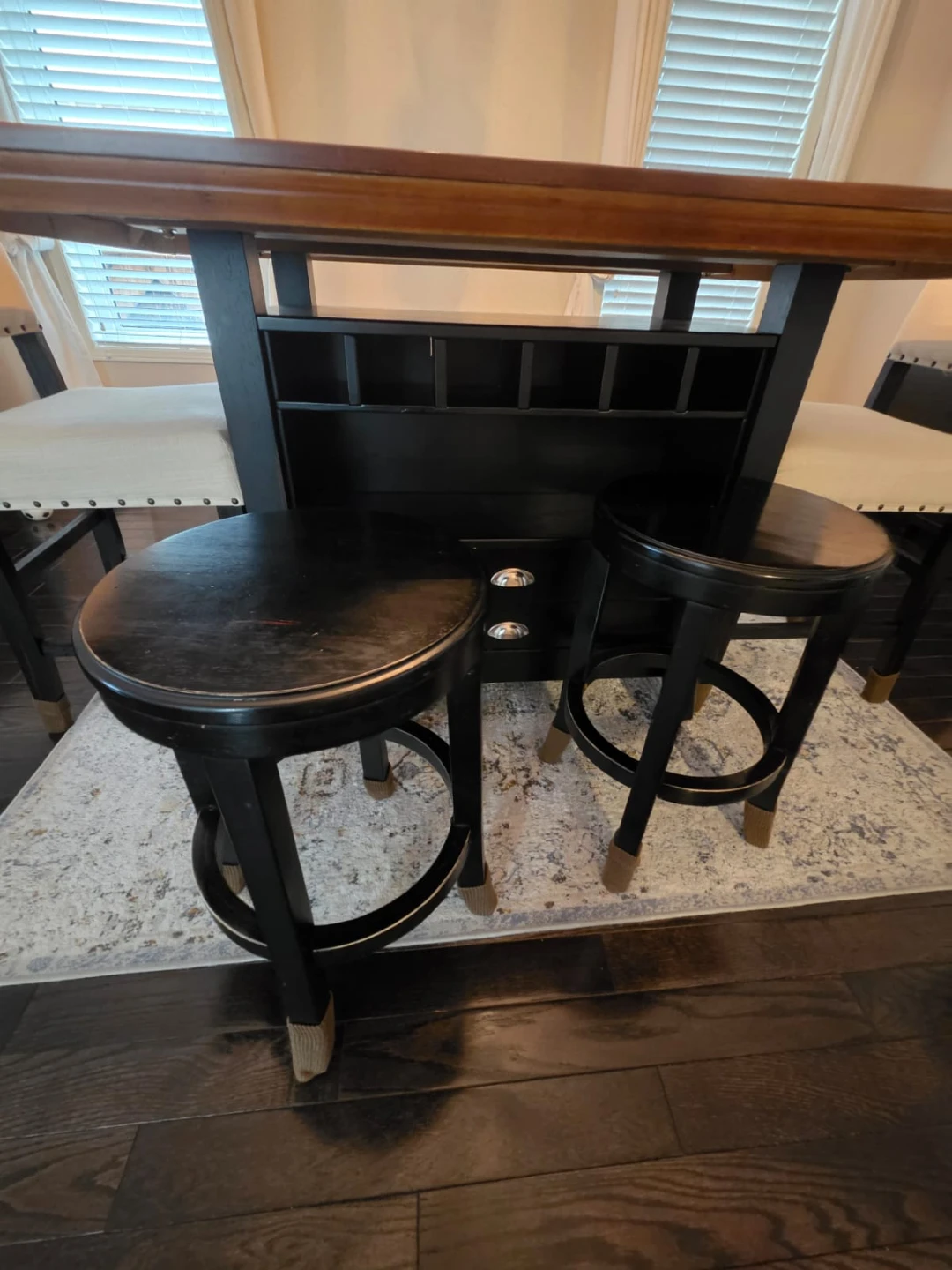 Pub Style Dinning Table with 6 Seats - photo 2