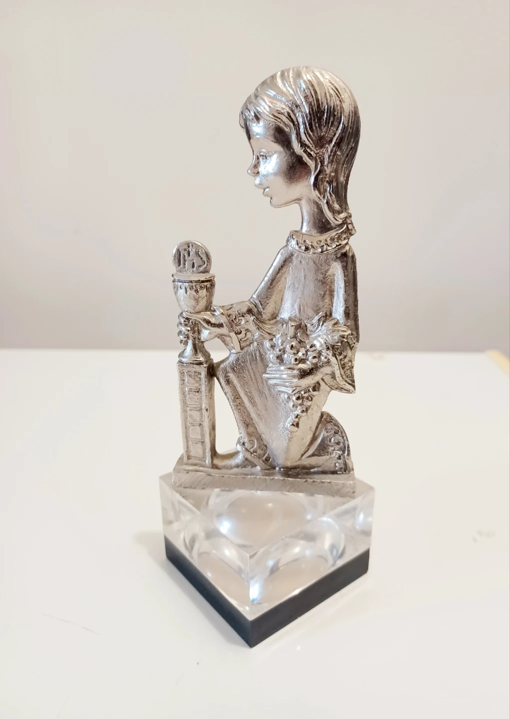 Vtg Hand Chiseled Peltro Figurine